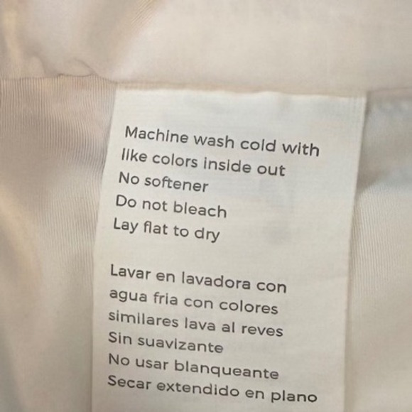 NWOT FABLETICS Adventure Puffer Coat, Porcelain/Black, Size XXS - Picture 11 of 13